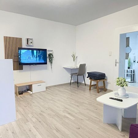 Perfekte 1,5 Wohnung Zentral In Leonberg Gegenueber Einkaufzentrum Esterno foto